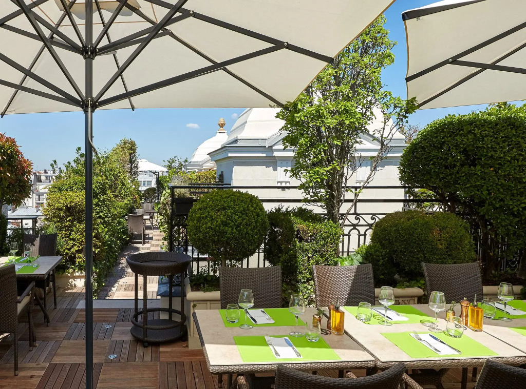 Hotel Raphael
