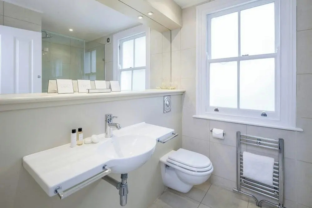 Winchendon Road by Onefinestay