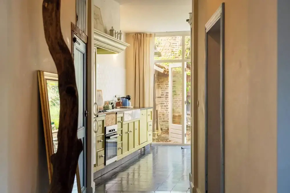 Maas Suites - The French House
