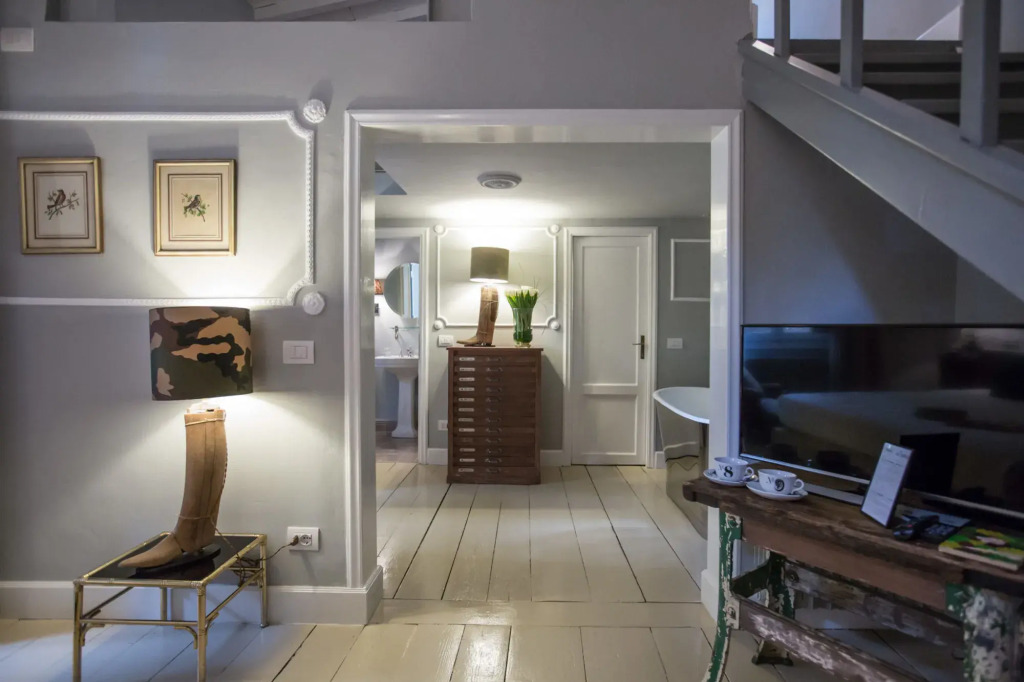 AdAstra Suites