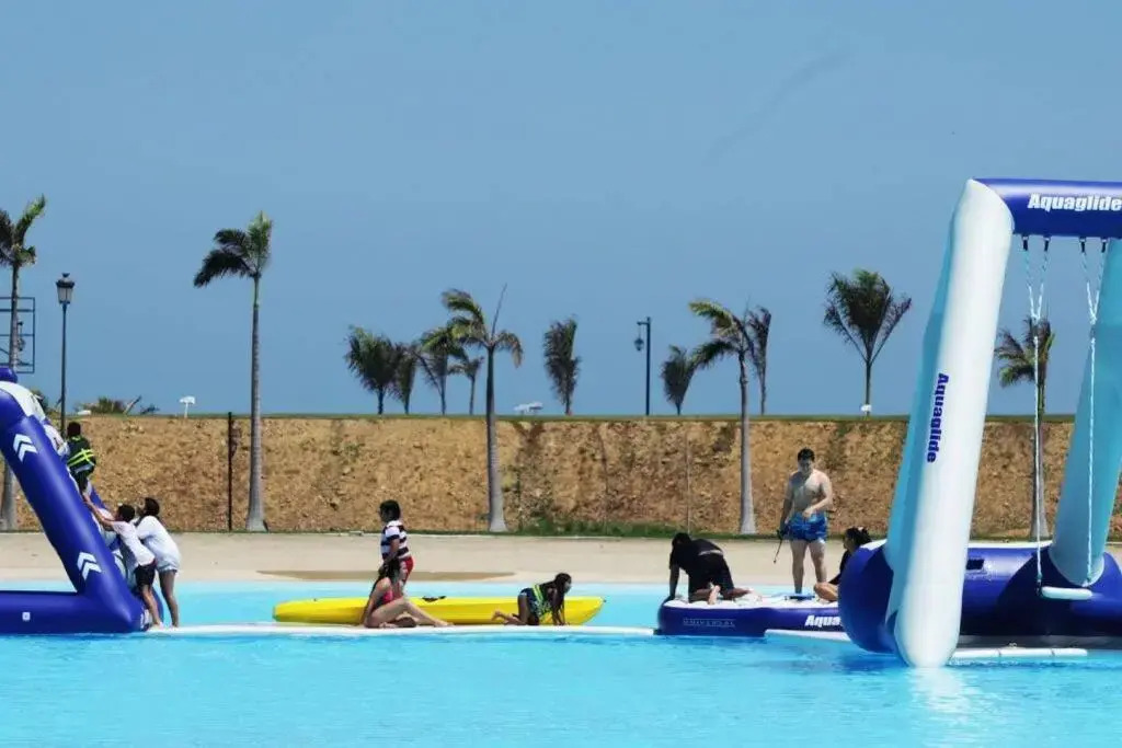 Ecusuites Karibao Resort Town & Family