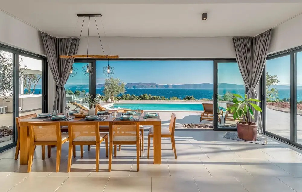 Beautiful Home in Labin With 6 Bedrooms, Private Swimming Pool and Outdoor Swimming Pool