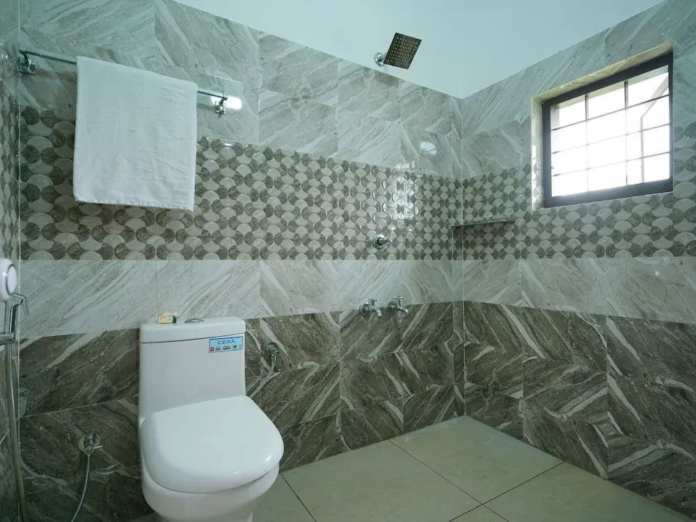 OYO 23388 Fathima Residency