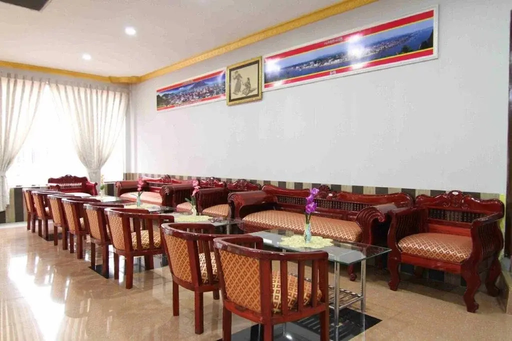 J and J Hotel