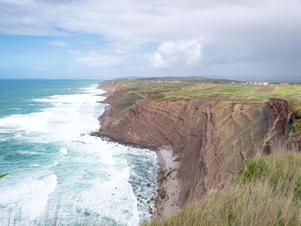 Oceanview Cliff Retreat