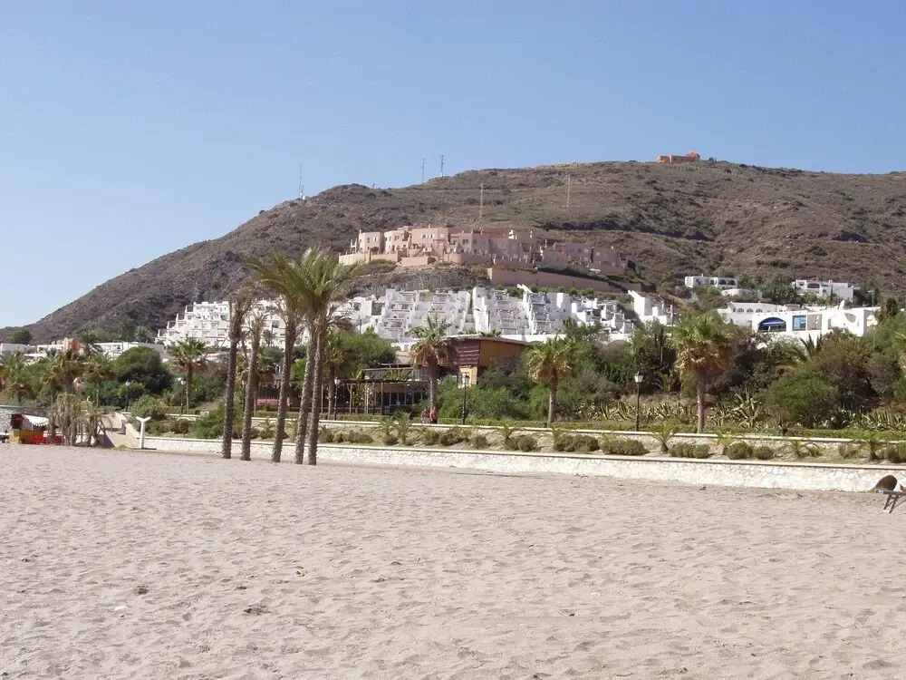 3 Bed Apartment to Rent in Mojacar, Spain