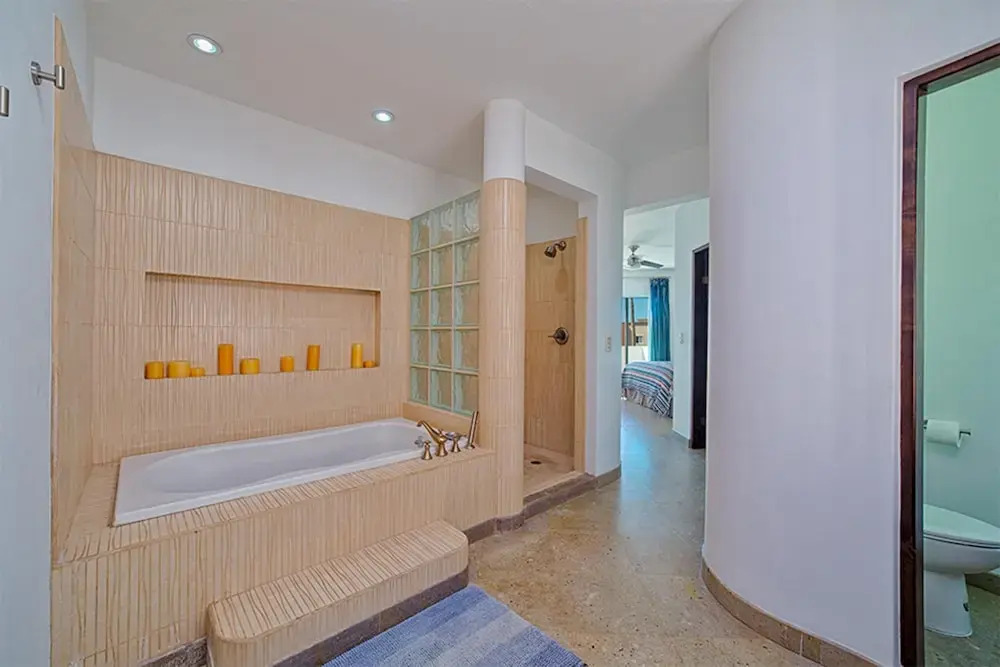 Walk to Cabo Bella beach 3BR Gem: Casa Angelina