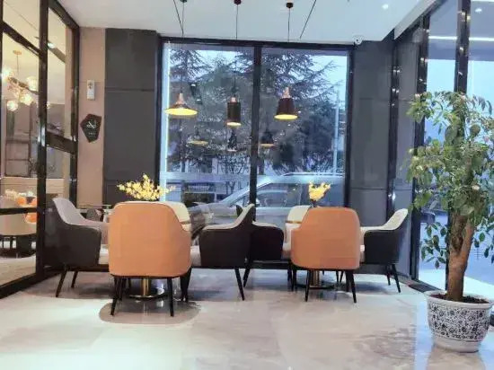 ECHARMYishang Hotel ( Jiuzhaigou Branch)
