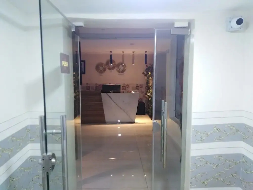 Ikad Hotel and Suite