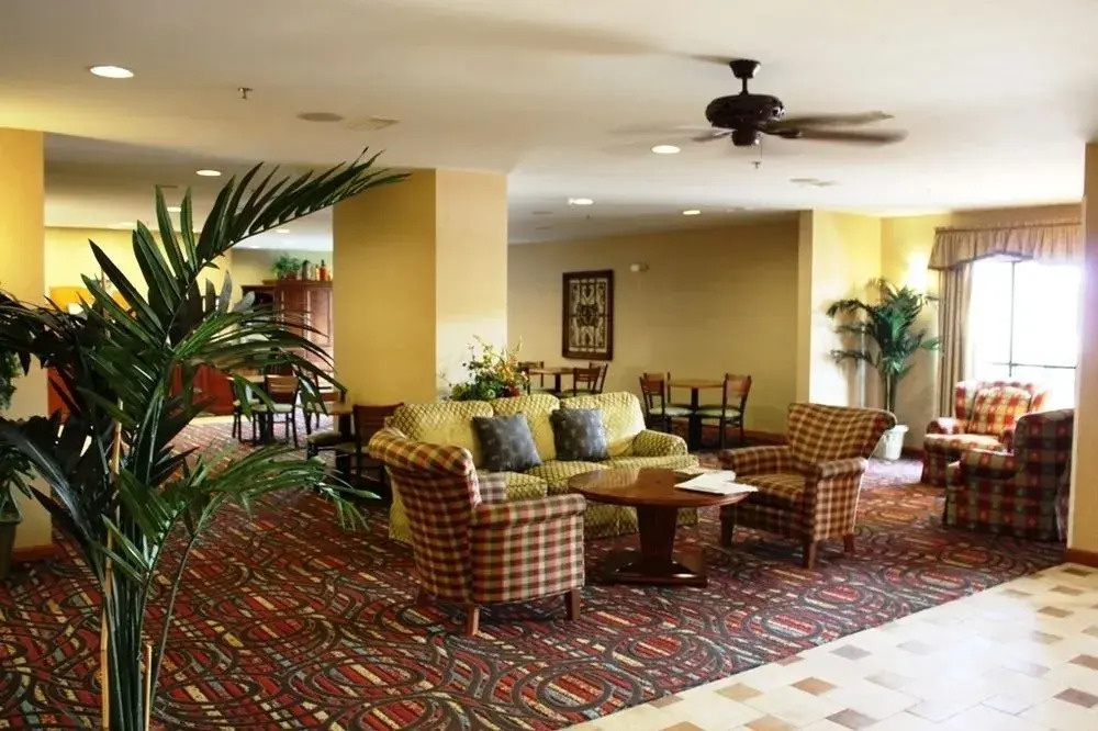 Holiday Inn Express Hotel & Suites Lonoke I-40 by IHG