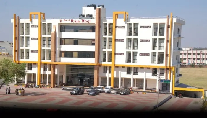 Hotel Raja Bhoj
