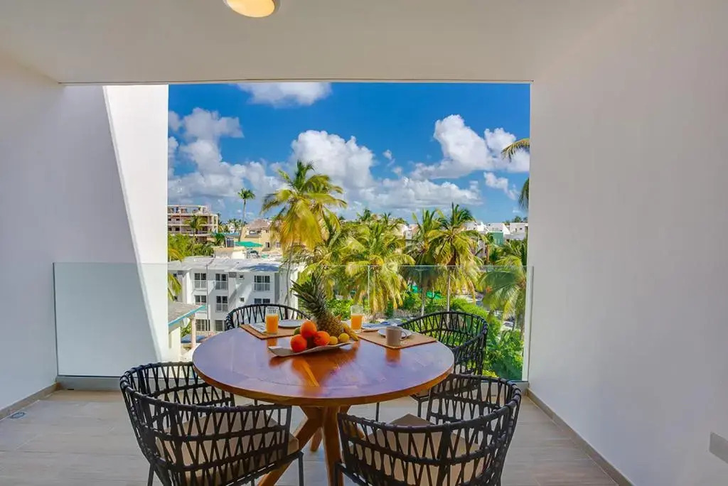 Private Picuzzi in New Penthouse Los Corales, 403