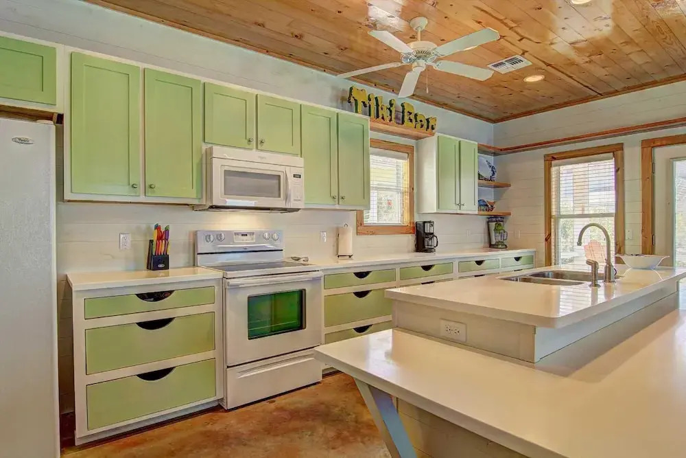 The Gruene Escape - 3 Br Home