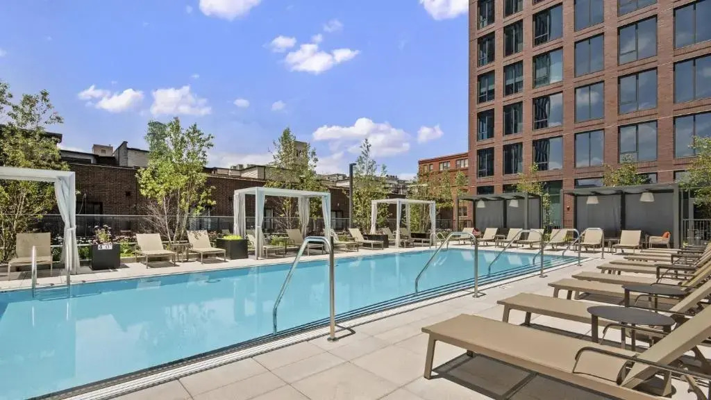 3BR Elegant Glass Penthouse Pool With Deck & Gym
