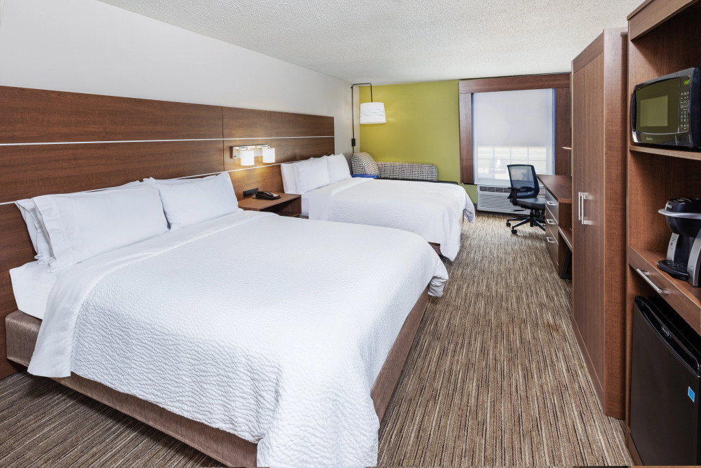 Holiday Inn Express & Suites Sulphur - Lake Charles by IHG