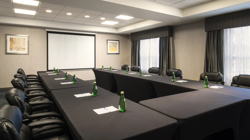 Holiday Inn Express Hotel & Suites Sherwood Park-Edmonton Area by IHG