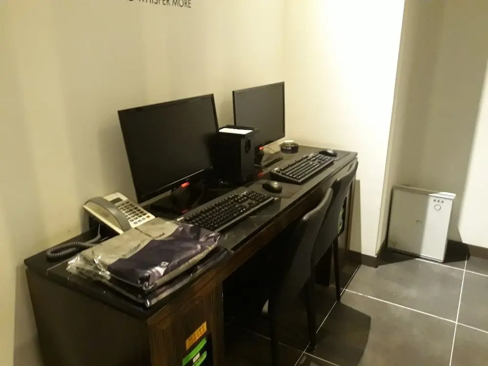 Lexy Hotel