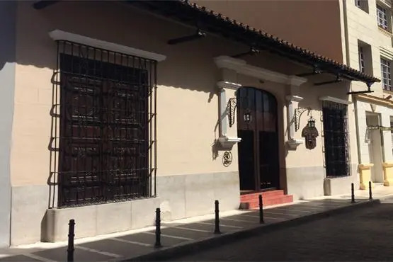 Hotel E Colonial