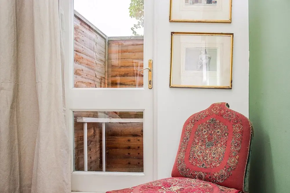 Fantastic 1Bed Apartment with Private Garden