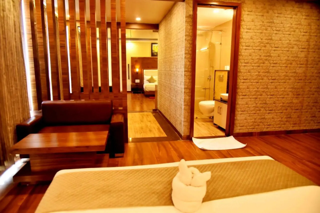 Hotel Divine Lakshmi Ganga