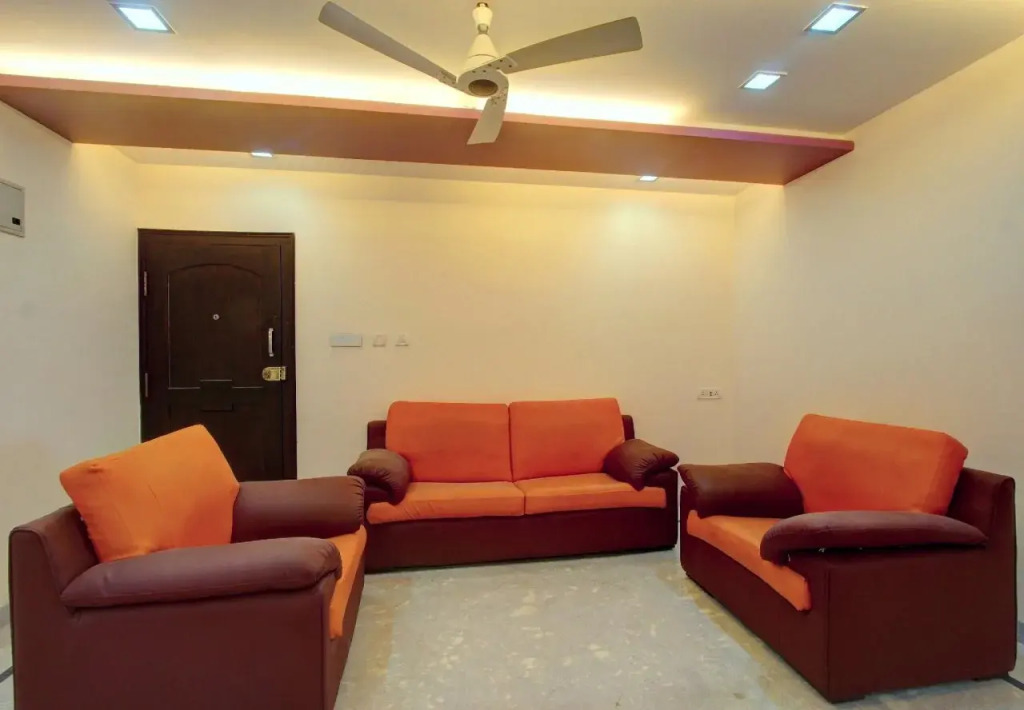 OYO 11387 Hotel Kozy Rooms