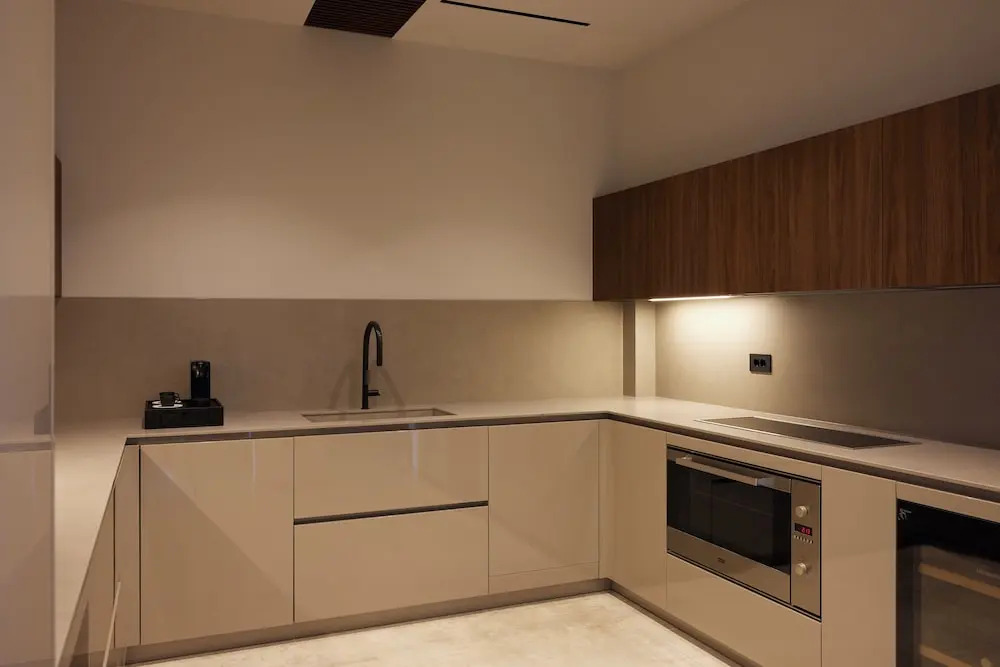 Aernia Suites & Art