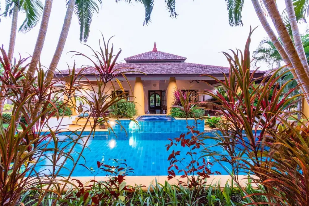 Beautiful 4 Bedroom Bali Style Villa S4