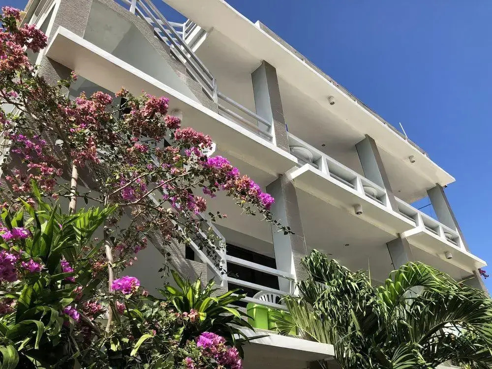 Rey-Alexandria Suites Annex