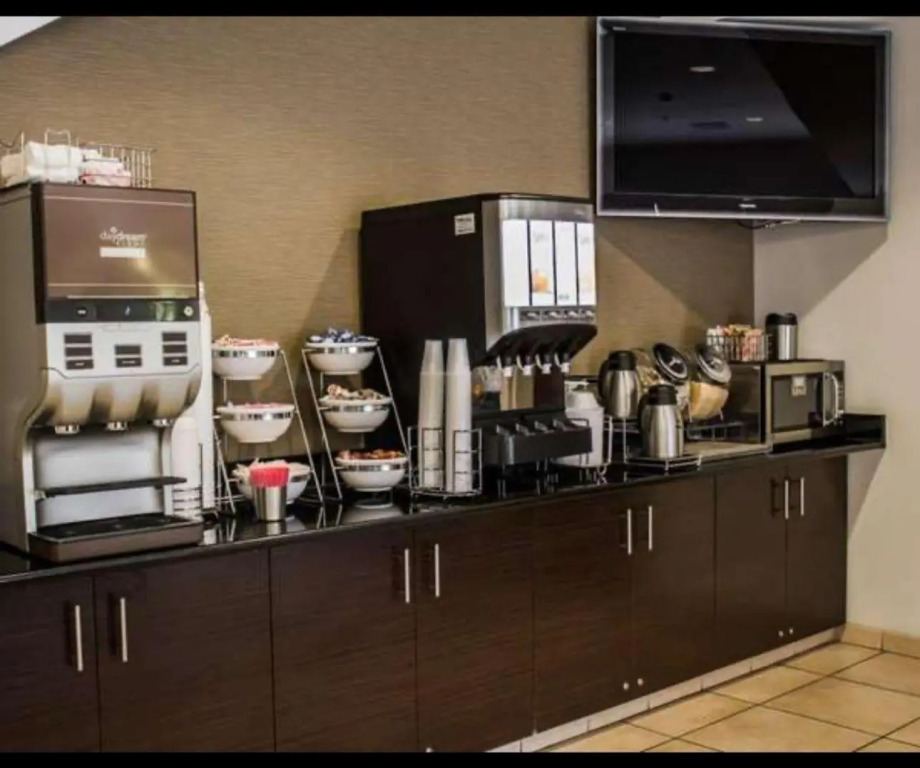 Spark by Hilton Harrisburg East