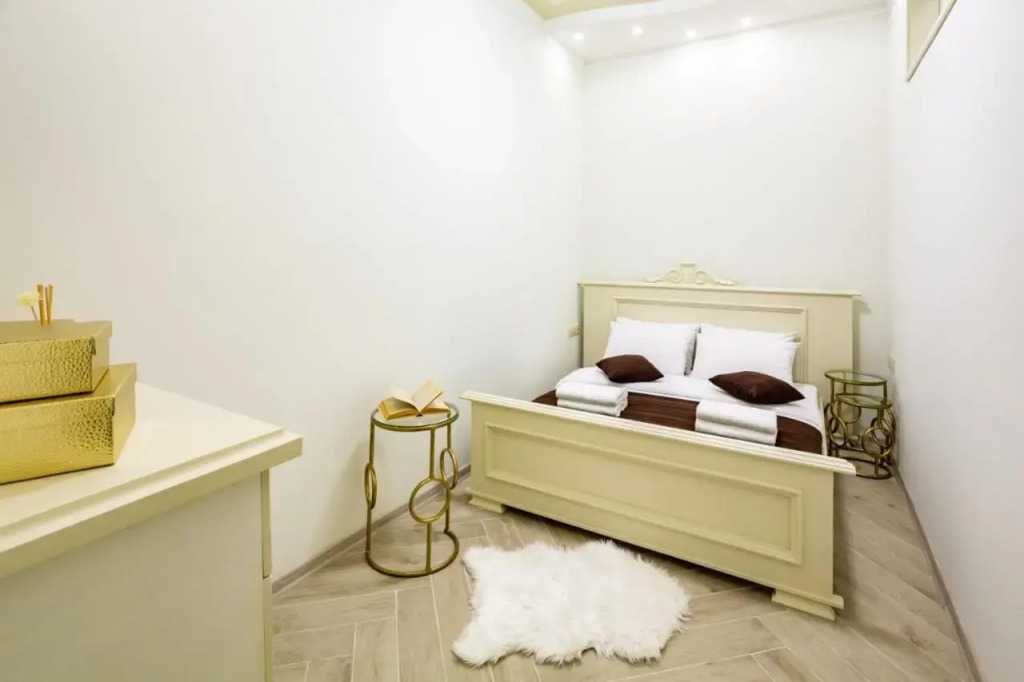 Avangard Sholom Aleichem* Apartment