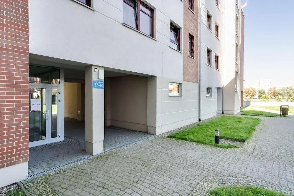 Bently Apartments - Retreat by the River