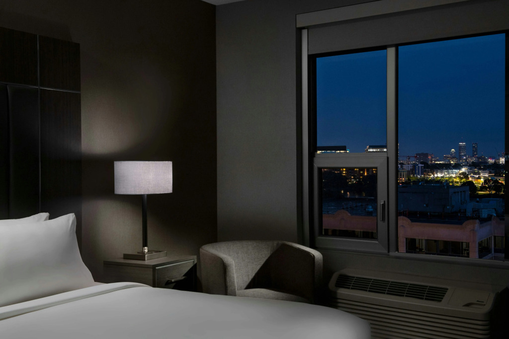 Fairfield by Marriott Inn & Suites Boston Medford