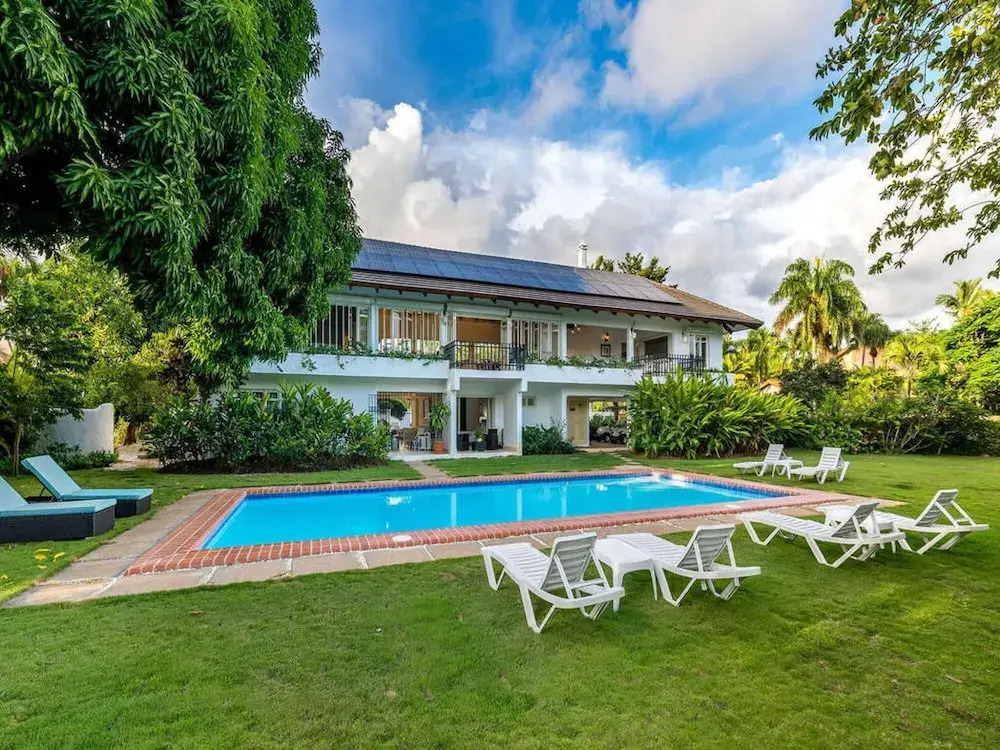 Sunny Vacation Villa 51