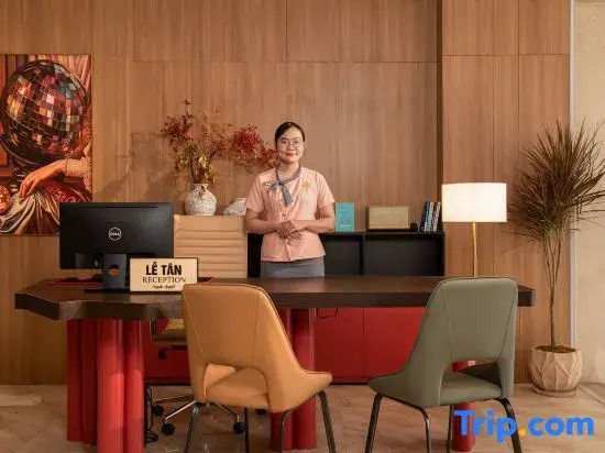 Love Hotel Airport
