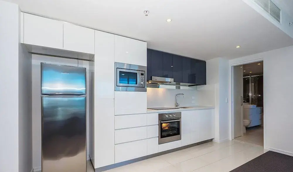 Pelicanstay Surfer Paradise Condo Hotel