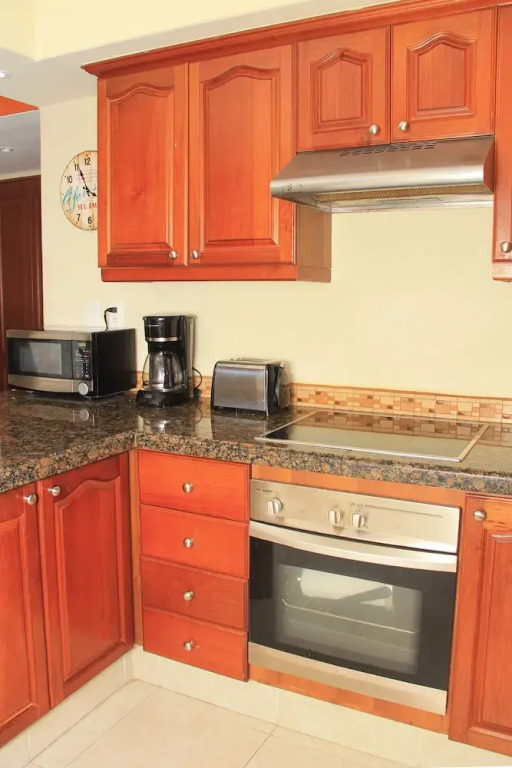 Exquisite Condo with Roof Pool I Near 5th & Beach