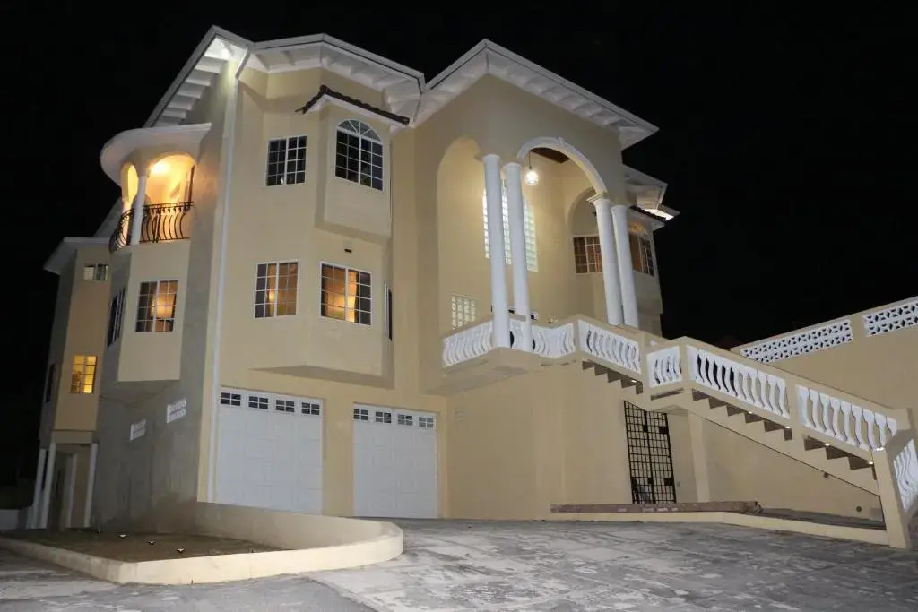 A Luxurious 4-Bedroom Private Villa with Games Room, Theatre & Modern Art