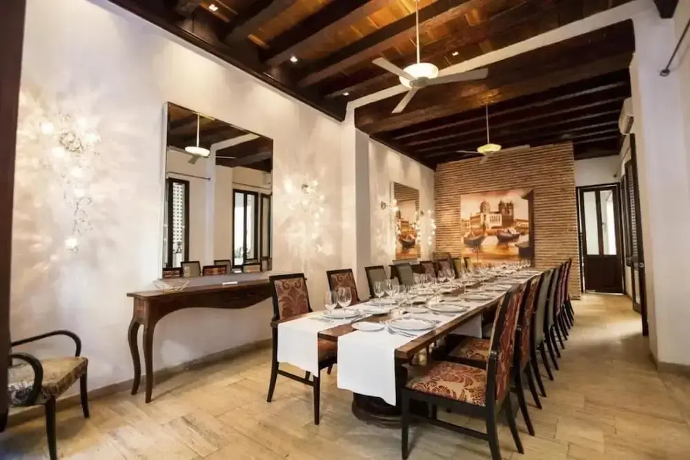w Magnificent House w AC in Cartagena