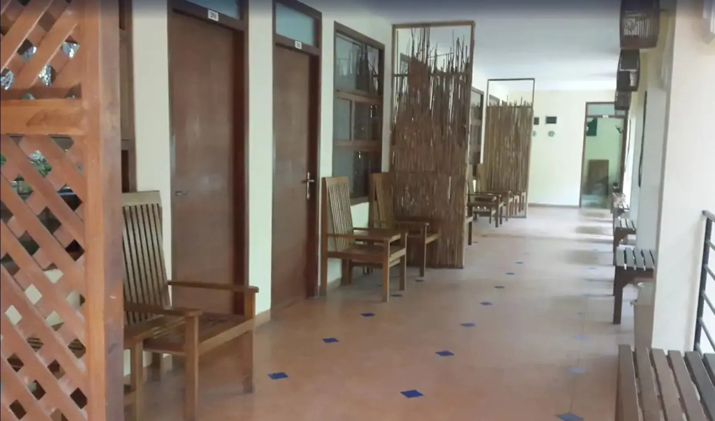 Centro Bajo Hotel & Resto