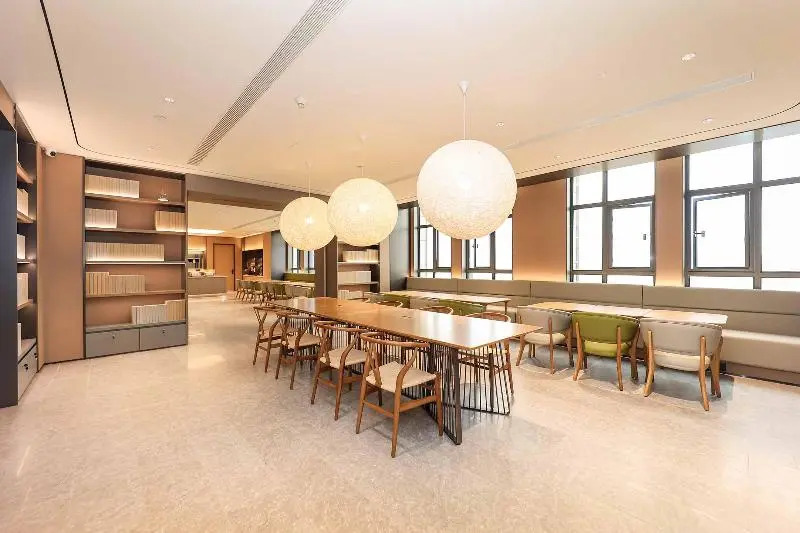 Ji Hotel (Xi'an Chang'an University Town)