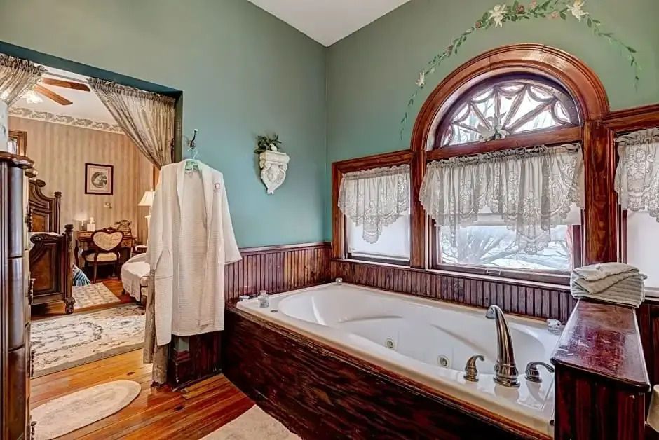 Grandison Inn