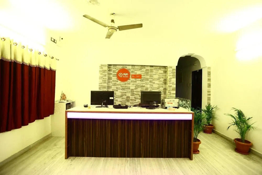 OYO 817 Anna Salai