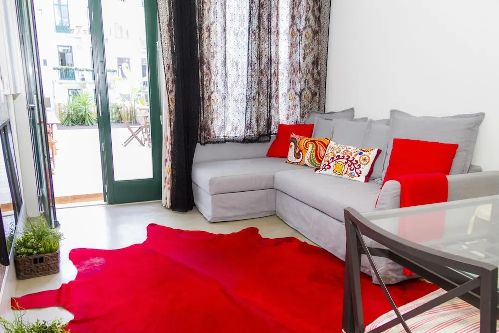 Liiiving in Porto - Bolhão Garden Apartment