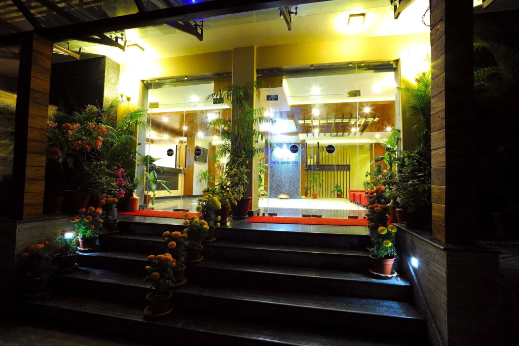 Hotel Queens Park
