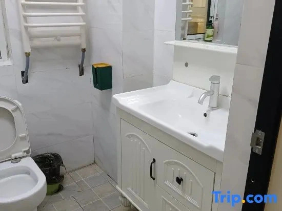 Orange Apartment