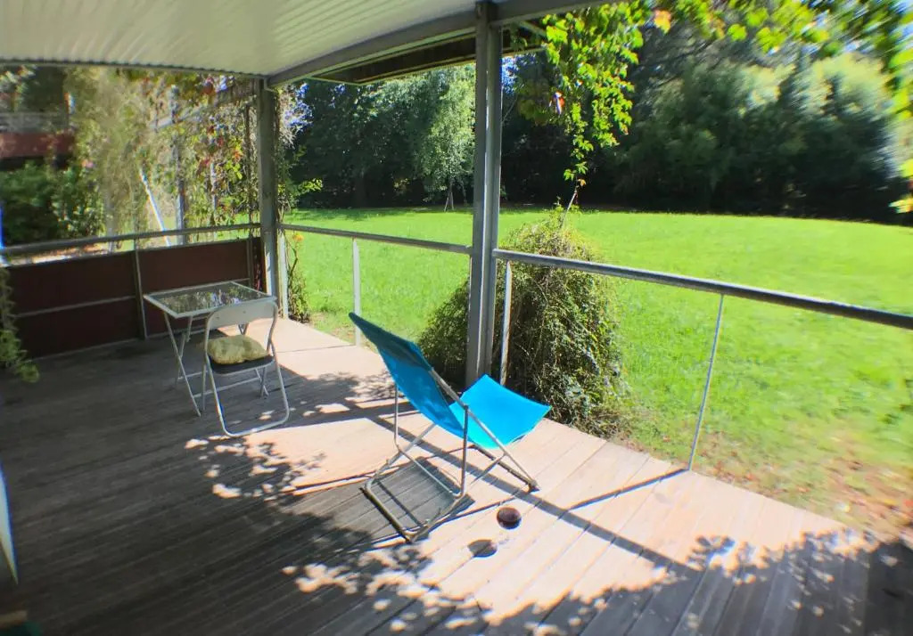 t3 avec sa terrasse ensoleillée