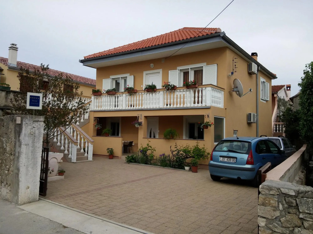 Apartments Nadica