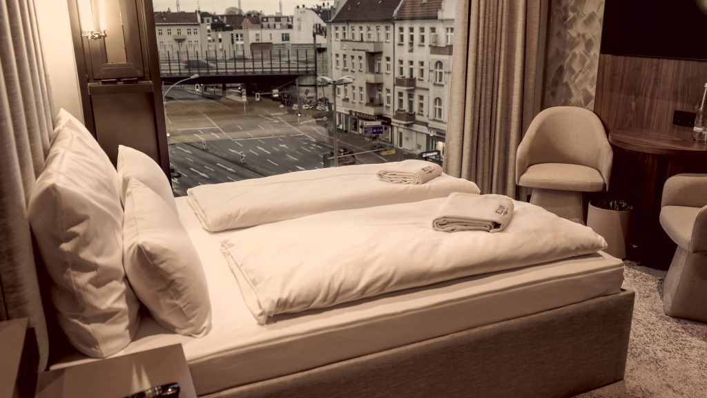 Bellman Hotel