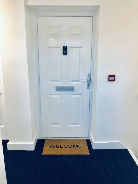 Snapos Luxury Serviced Apartments – Shield House