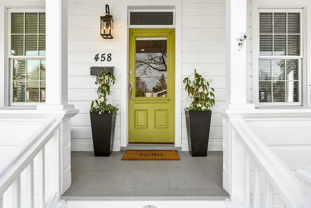458 Coombs St Cottage 3 Bedrooms 1 Bathroom Cottage